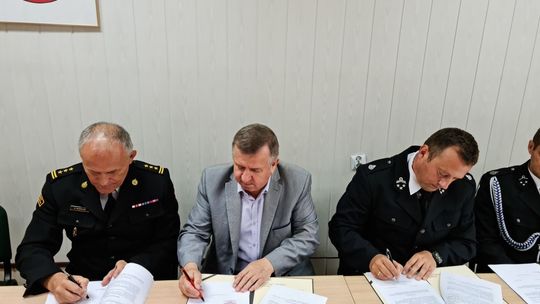 Kolejna jednostka OSP z powiatu ostrowieckiego w KSRG. Tym razem to OSP Chmielów