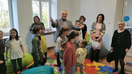 Kolejna świetlica środowiskowa tym razem w zabytkowym dworku  w Chocimowie 