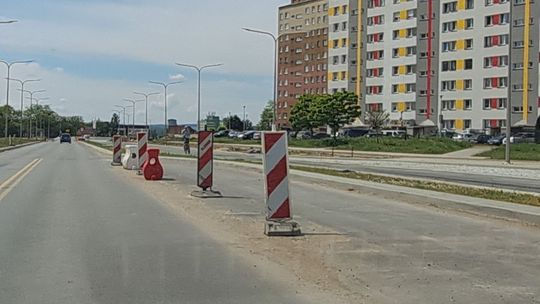 Kolejne zmiany w ruchu na remontowanych odcinku DW nr 754 w Ostrowcu 