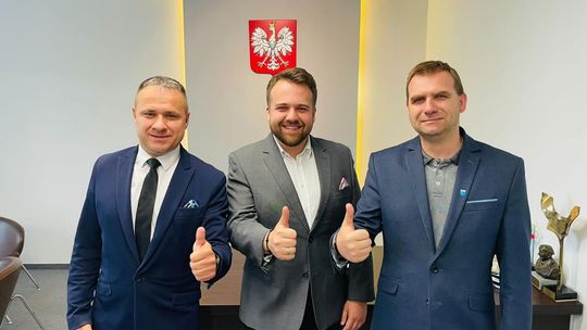 Kolejni samorządowcy dołączają do drużyny Marka Materka 