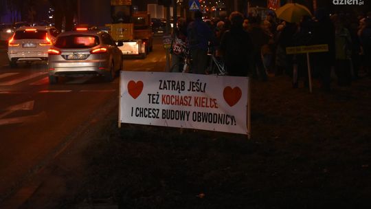 Kolejny protest przeciwko S74 przez Kielce!
Setki ludzi blokowało ulice [ZDJĘCIA]