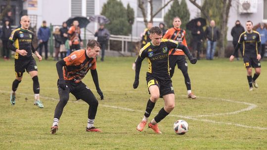 Kolejny przegrany sparing piłkarzy KSZO 1929 Ostrowiec Świętokrzyski