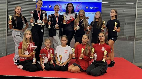 Kolejny sukces tym razem najmłodszych zawodników klubu Black&White Ostrowiec 