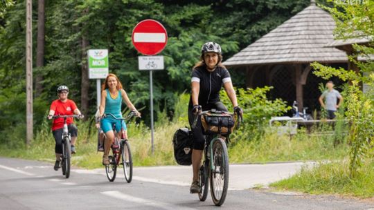 Kolejny szlak rowerowy odnowiony – Rowerowa pętla wokół Rakowa zaprasza