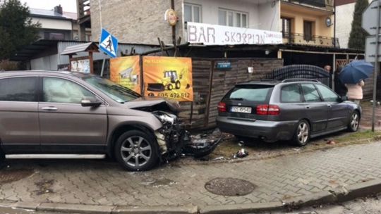 Kolizja na skrzyżowaniu 