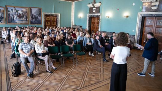 Konferencja o zagrożeniach w sieci 