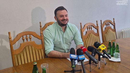 Konferencja przewodniczącego Rady Miasta Kielce przed sesją. Maciej Jakubczyk o planach obrad