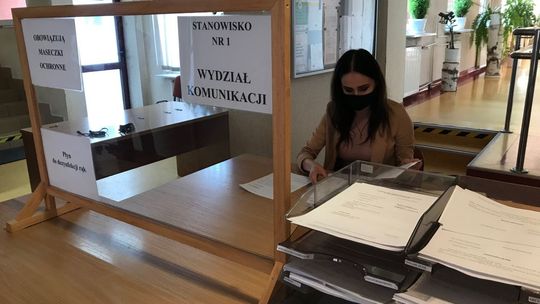 Koniec z kolejkami przed ostrowieckim starostwem