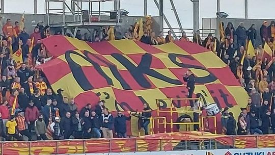 Korona bez porażki, ale…
