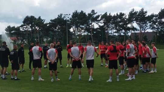 Korona rozpoczęła przygotowania do ekstraklasy. Nowe twarze, odejścia i większy sztab szkoleniowy