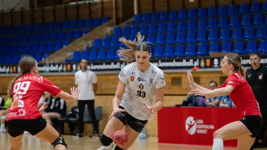 „Koroneczki” z kolejnym zwycięstwem w Lidze Centralnej! Handball AZS AWF Warszawa 26:35 Korona Handball Kielce