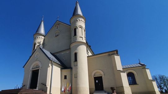 Kościół w Daleszycach - 800 lat historii parafii