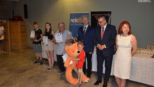 Królewska gra w królewskich murach