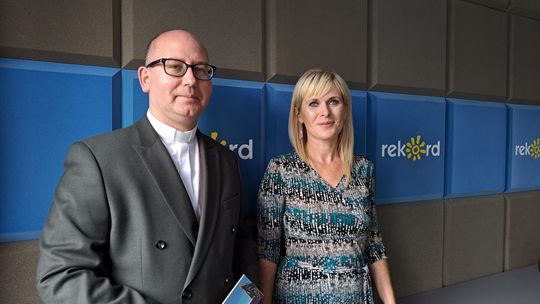 Ks.R.Utnik, A.Cesarska: Katolickie Liceum Ogólnokształcące w Ostrowcu rozpoczyna nowy etap swojej historii