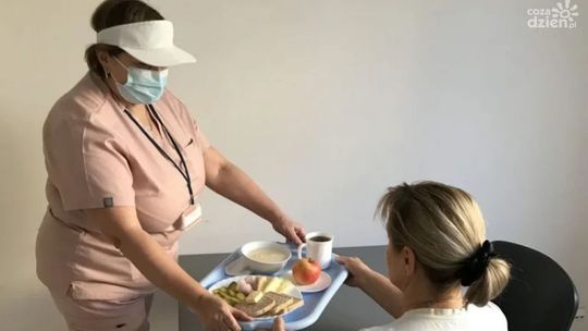Kuchenne rewolucje w ramach pilotażowego programu "Dobry posiłek w szpitalu" w Czerwonej Górze
