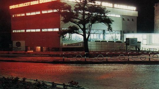 Kultowe ostrowieckie neony doczekały się wystawy