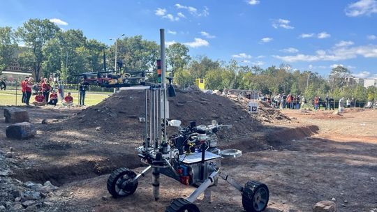 Łaziki wystartowały. Relacja