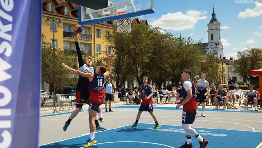 Legia Lotto Warszawa wygrywa ostrowiecki turniej koszykówki 3x3 Quest
