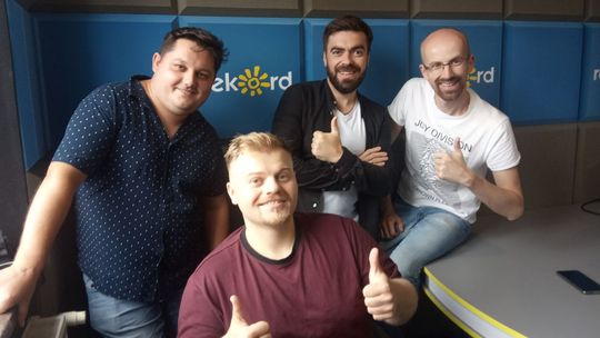 LeonVoci w ostrowieckim studiu Radia Rekord 