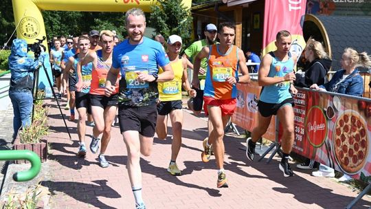 Lepiarz i Łukasiewicz najszybsi w sierpniu na Gutwinie
