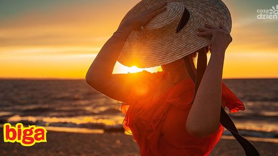 Letni Lookbook: Stylowe Rozwiązania na Plażę dla Każdej Sylwetki