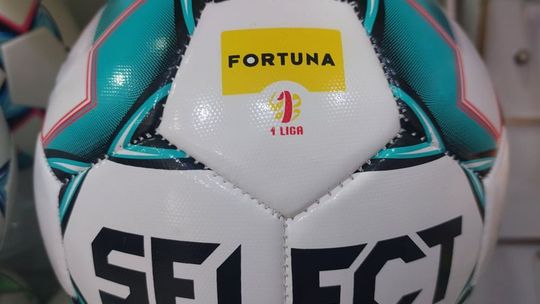 Lider z wiceliderem w Kielcach