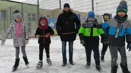 Lodowisko przy "jedynce" czeka na łyżwiarzy