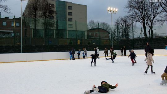 Lodowisko w Opatowie czynne również w Sylwestra i Nowy Rok