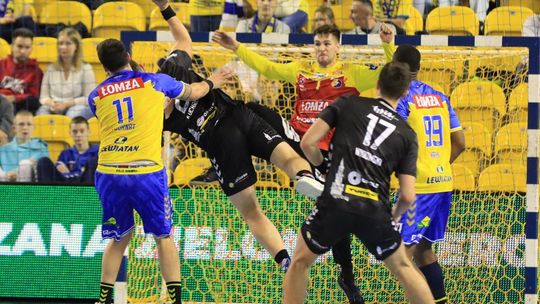 Łomża Industria - Gwardia Opole 42:21