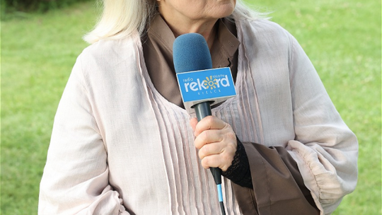 M. Umer: Agnieszka, która w tej chwili jest znana szerszemu ogółowi. Dla mnie jest kimś innym niż tą osobą, którą ja znałam