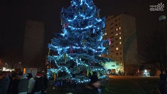 Magiczny wieczór na osiedlu Ogrody 