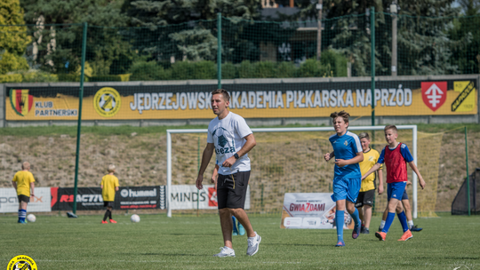 Majewski o Piłkarskich Warsztatach z Gwiazdami