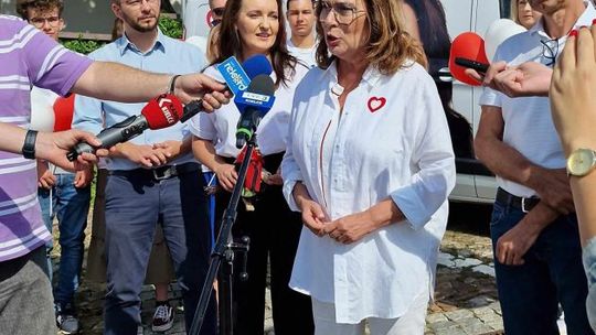 Marzenobus ruszył w trasę. Jedynka KO rozpoczęła kampanię