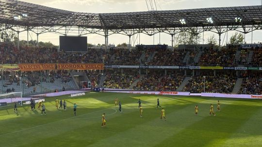 Mecz pełen walki i sędzia w roli głównej. Korona Kielce wygrywa z Motorem Lublin