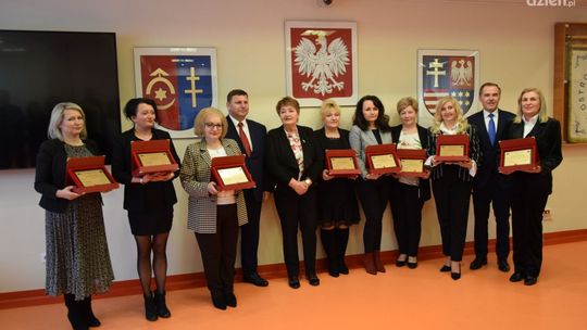 Medale dla pracowników ostrowieckiego PUP