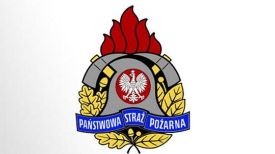 Mężczyzna przygnieciony naczepą 