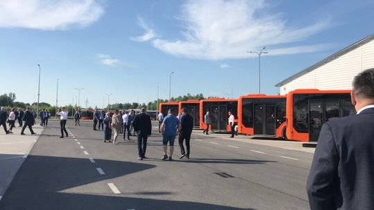 Miejscy przewoźnicy  z całego kraju podziwiali ostrowiecką bazę MZK