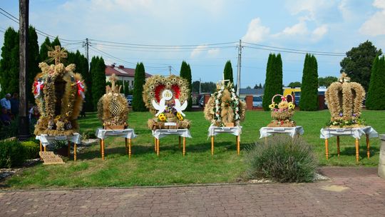 Mieszkańcy gminy Lipnik podziekują za plony i potańczą