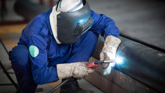 Migomat czy spawarka inwertorowa? Co lepiej wybrać?