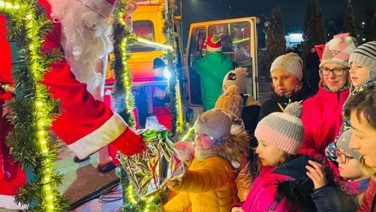 Mikołaj odwiedzi małych starachowiczan