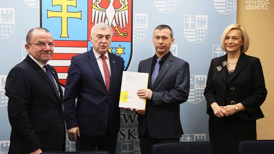 Miliony na modernizację ostrowieckiego magistratu i "Etiudy" Miliony na modernizację ostrowieckiego magistratu i "Etiudy"