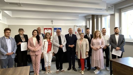 Mini-granty dla lokalnych organizacji. 40 000 zł na rozwój kultury i promocję zdrowia w Ostrowcu