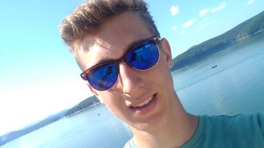 MŁODY PODKRĘCA - smętny Rynek w Ostrowcu