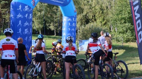 Młodzi kolarze zmierzyli się w Piekoszowie