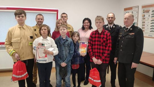 Młodzi ostrowczanie sprawdzali swoją wiedzę z zakresu pożarnictwa 
