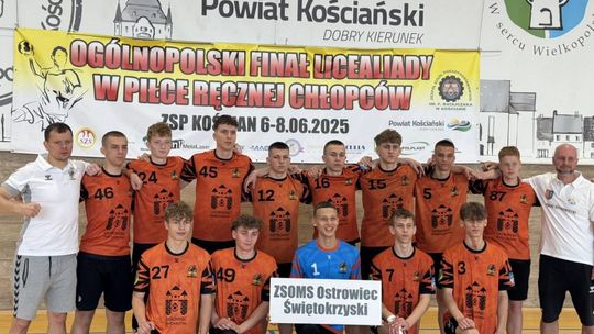 Młodzi szczypiorniści z Ostrowca wicemistrzami Polski