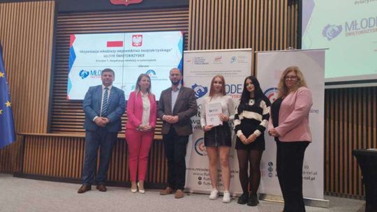 Młodzież z Nowej Słupi z grantem na teatr i konferencję