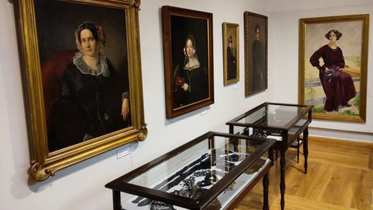 "Moda w służbie wolności" - najnowsza wystawa w Muzeum Zamkowym w Sandomierzu