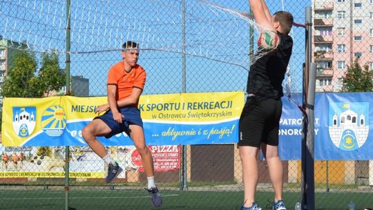 MOSiR zaprasza na Orlik siatkarzy
