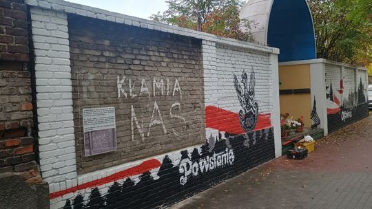 Mural poświęcony powstańcom ozdobił ulicę Traugutta